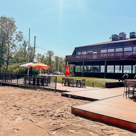 La Place Rendez-Vous Hotel Fort Frances Kültér fotó